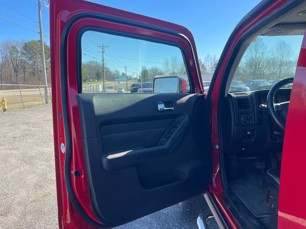 2008 HUMMER H3 Image 9