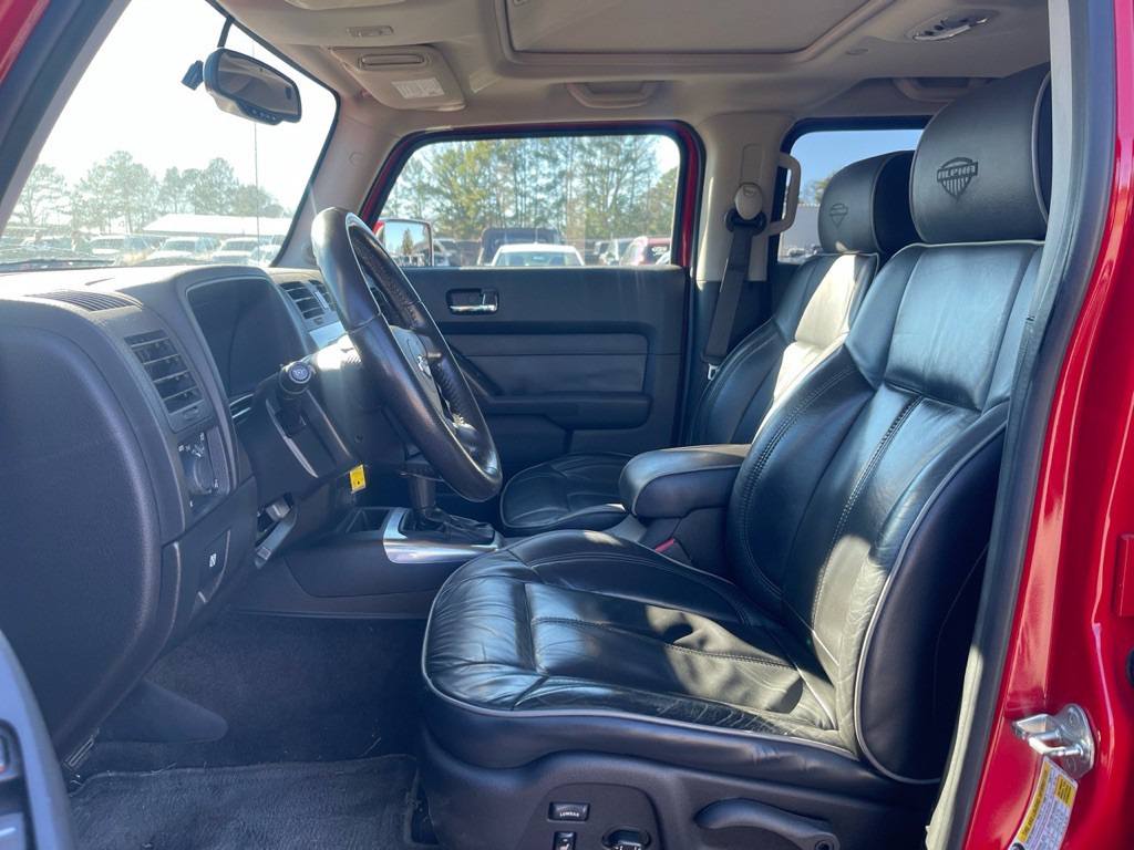 2008 HUMMER H3 Image 10