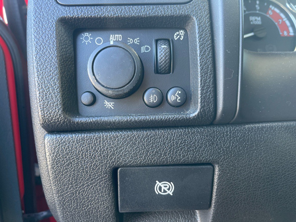 2008 HUMMER H3 Image 11