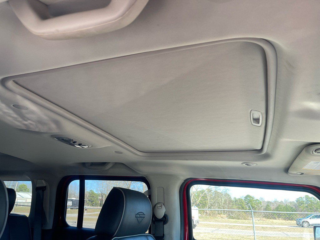 2008 HUMMER H3 Image 13