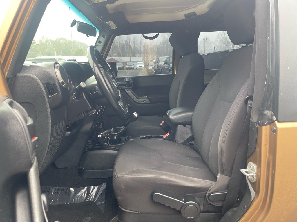 2015 Jeep Wrangler Image 8