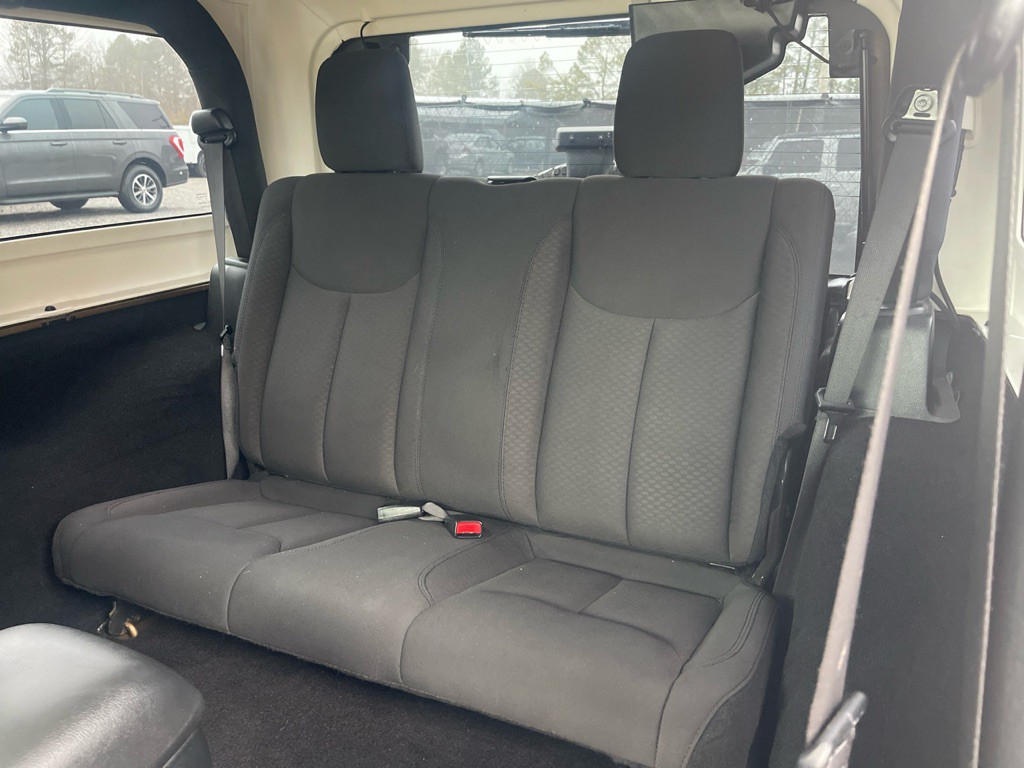 2015 Jeep Wrangler Image 10