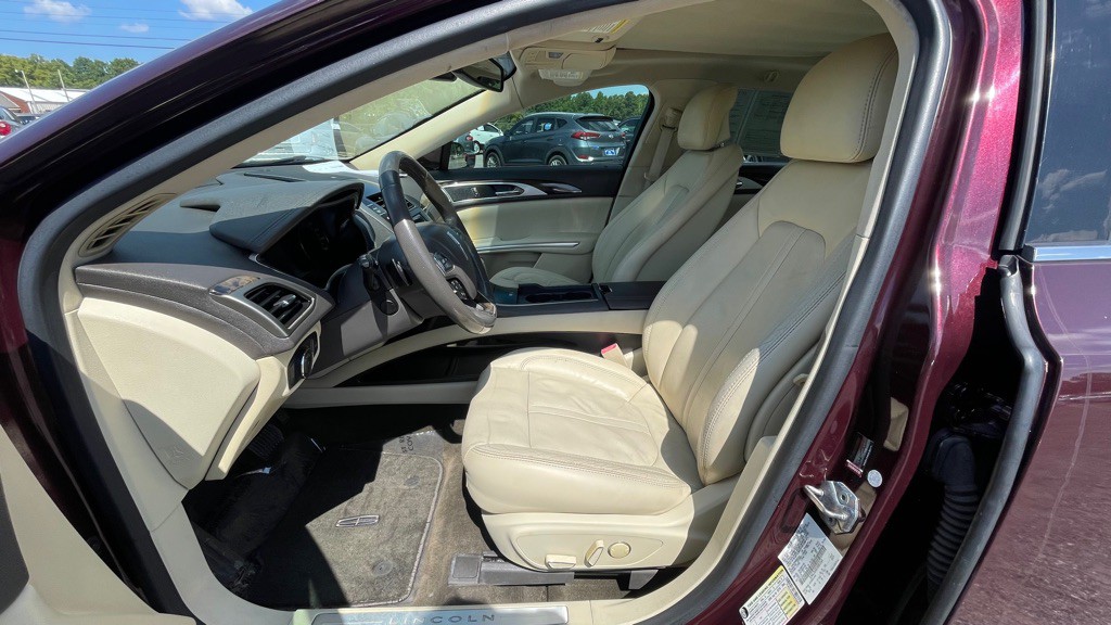 2013 Lincoln MKZ Image 14