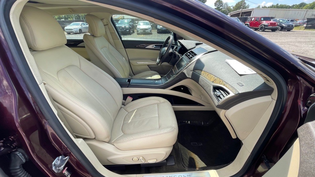 2013 Lincoln MKZ Image 15