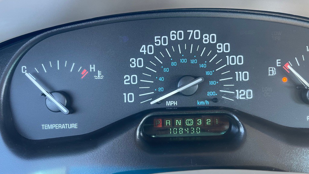 2004 Buick Century Image 8