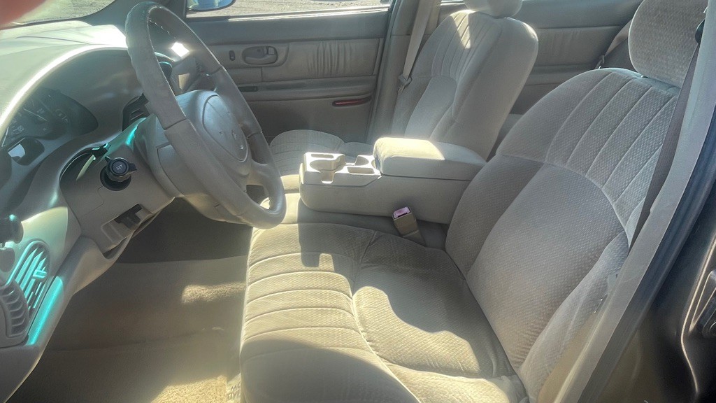 2004 Buick Century Image 10