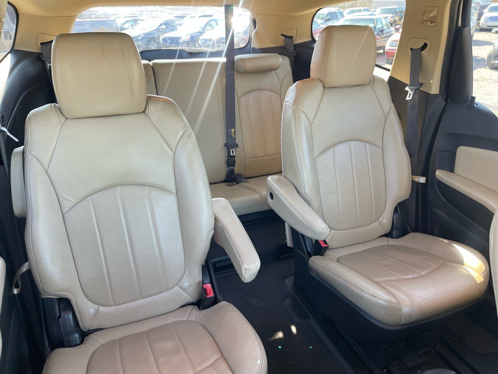 2011 Chevrolet Traverse Image 20