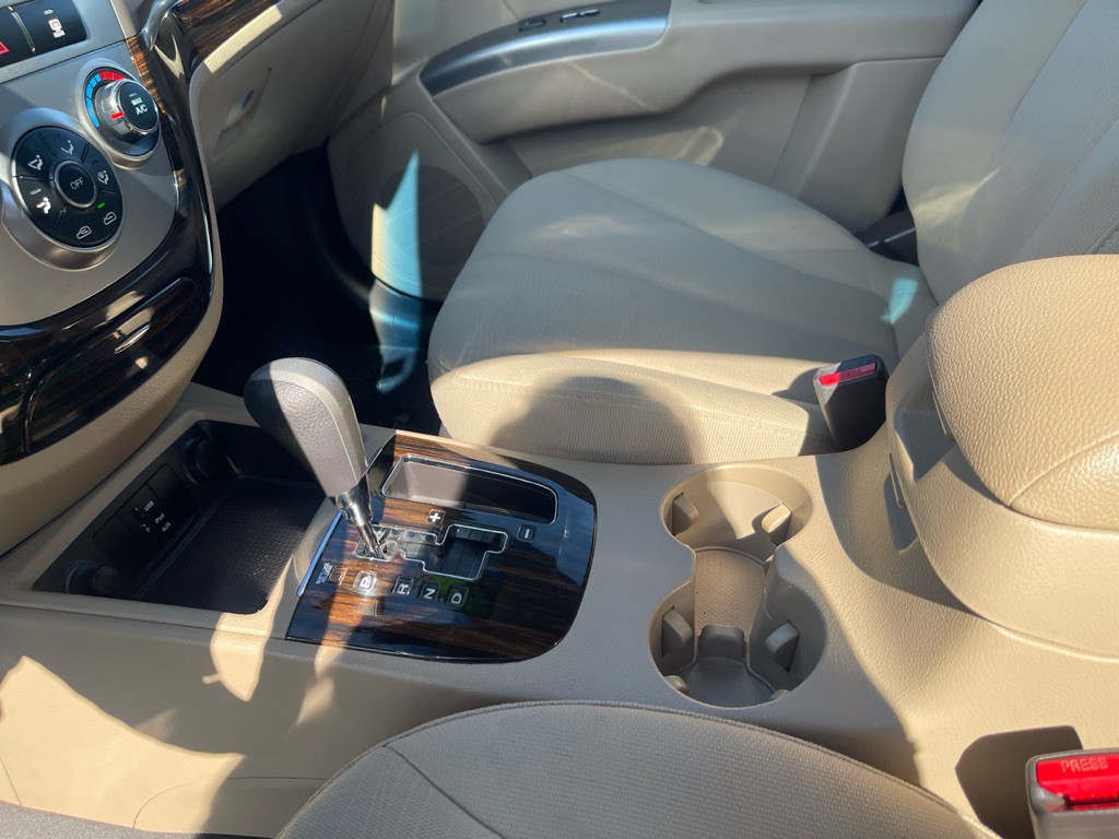 2012 Hyundai Santa Fe Image 12