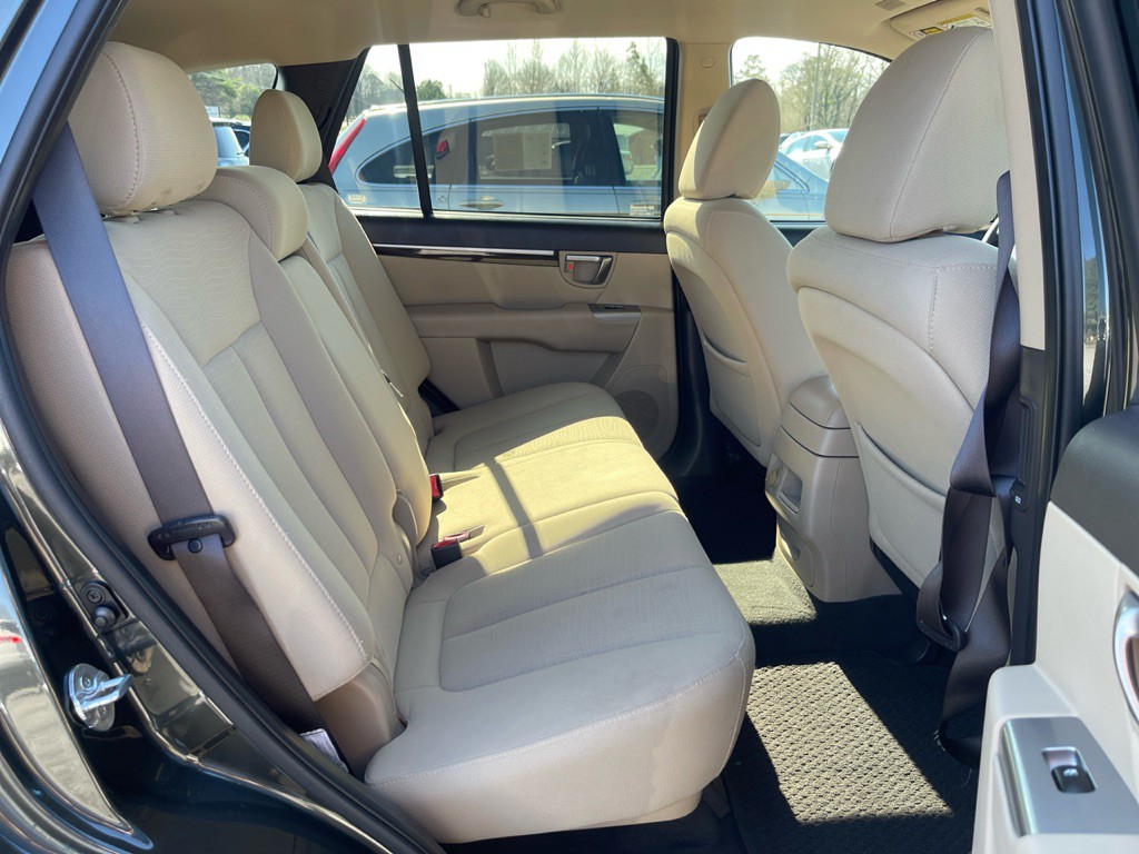 2012 Hyundai Santa Fe Image 17