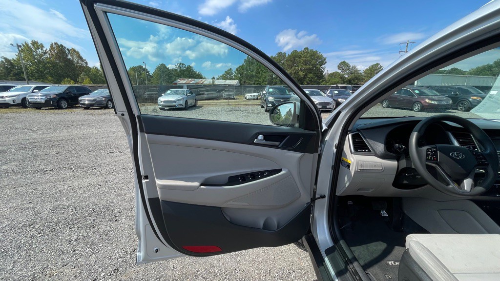 2016 Hyundai Tucson Image 12