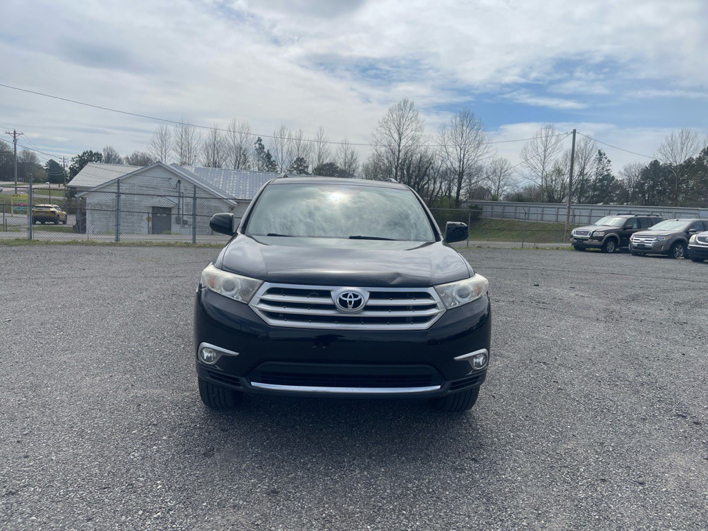 2011 Toyota Highlander Image 2