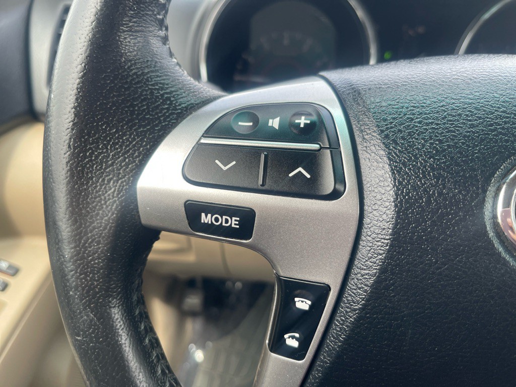 2011 Toyota Highlander Image 7