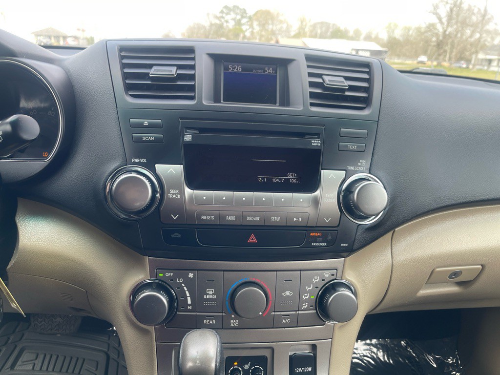 2011 Toyota Highlander Image 8