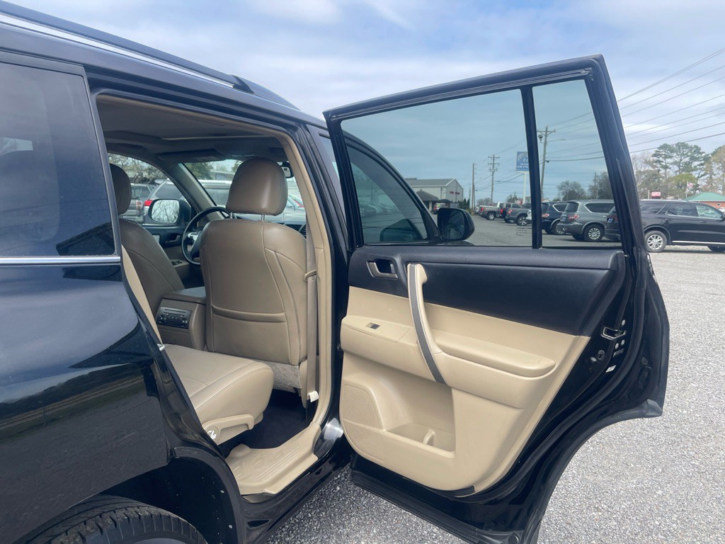 2011 Toyota Highlander Image 14