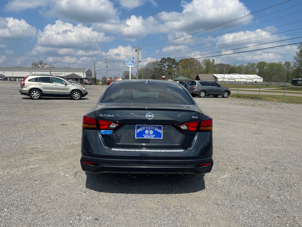2022 Nissan Altima Image 4