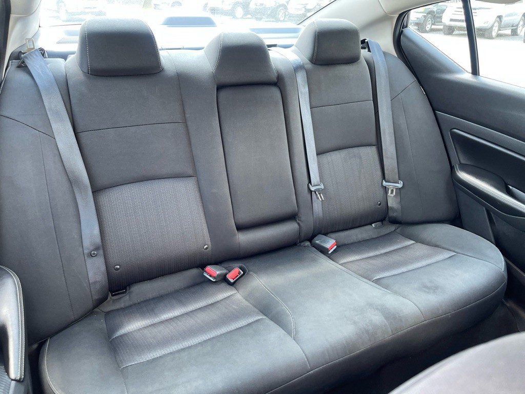 2022 Nissan Altima Image 17