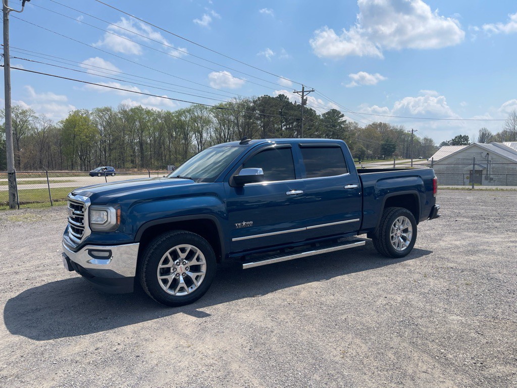 2017 GMC Sierra Image 1