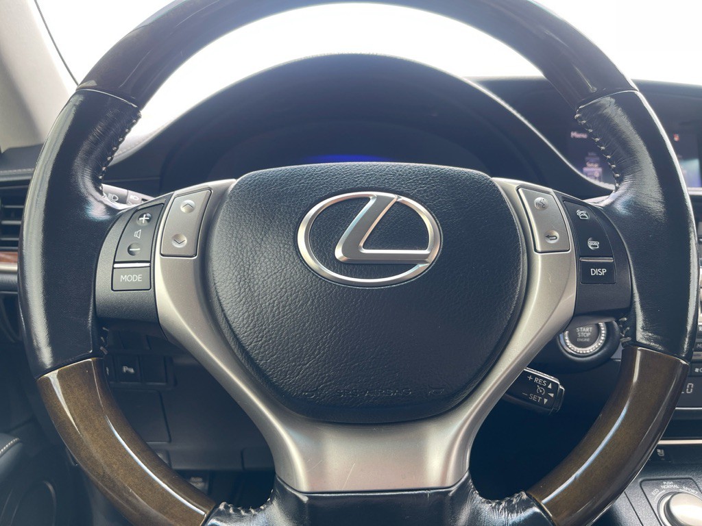 2015 Lexus ES 350 Image 6