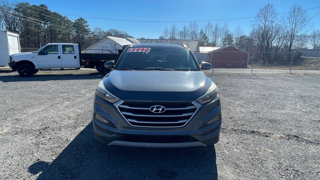 2017 Hyundai Tucson Image 2