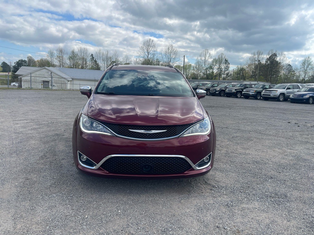 2018 Chrysler Pacifica Image 2