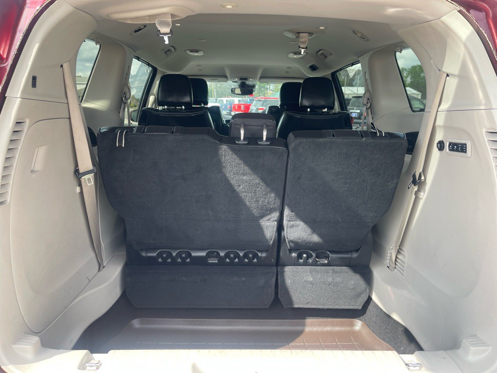 2018 Chrysler Pacifica Image 5