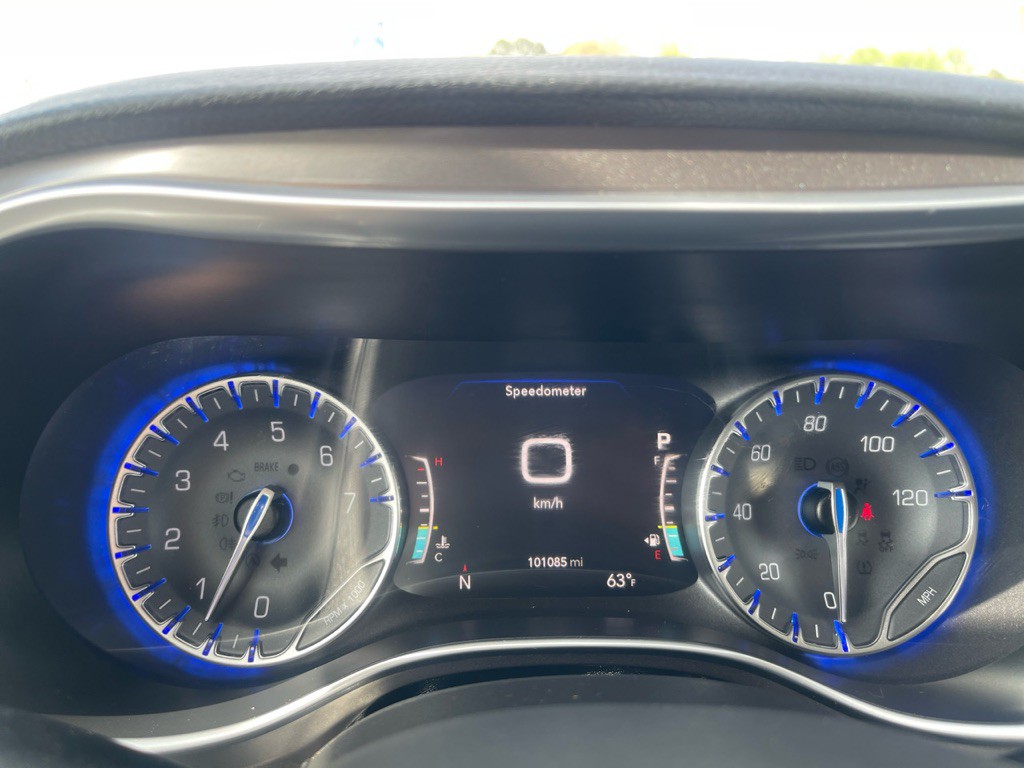 2018 Chrysler Pacifica Image 11