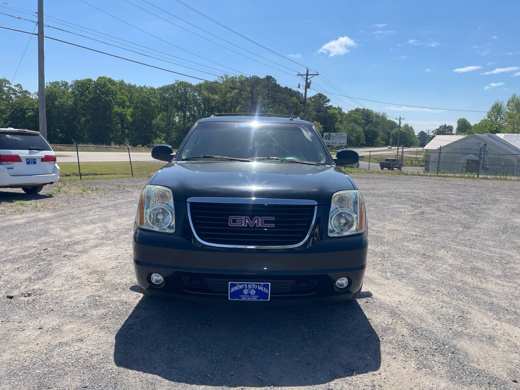 2009 GMC Yukon Image 2