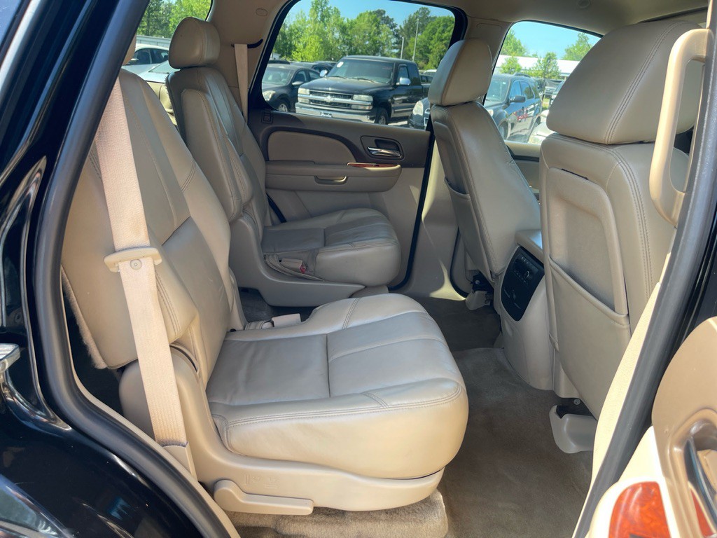 2009 GMC Yukon Image 16