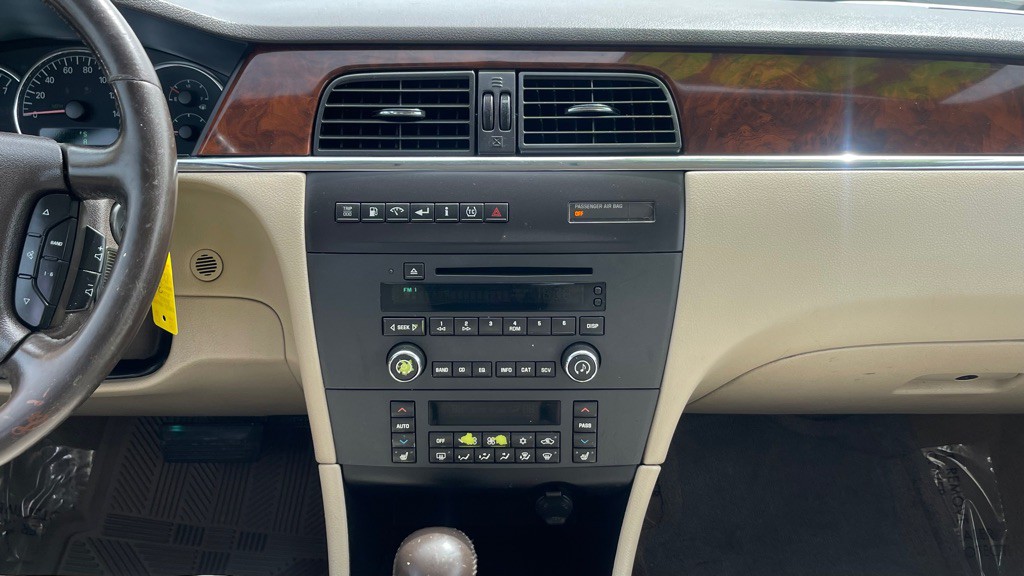 2008 Buick Lacrosse Image 9