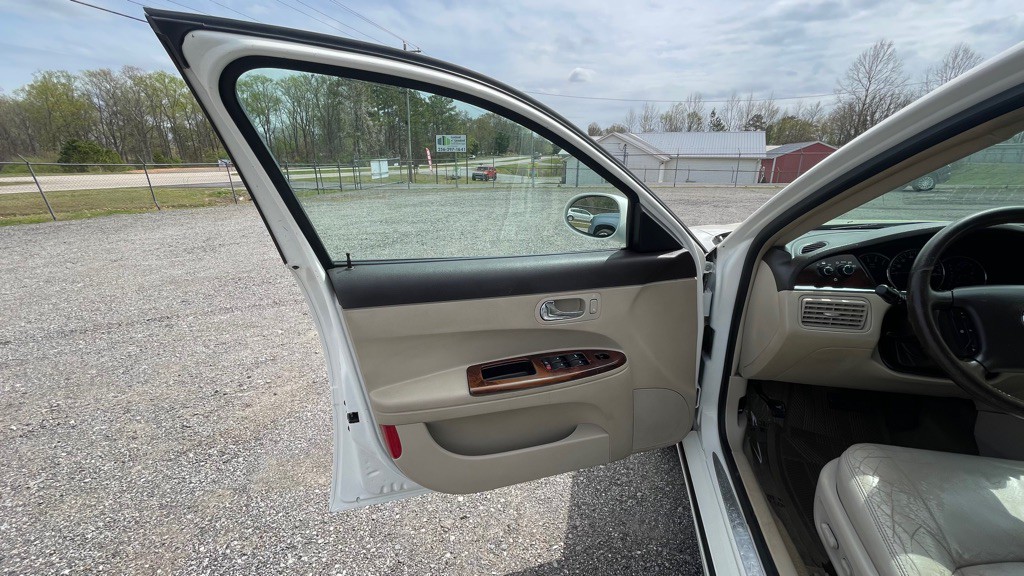 2008 Buick Lacrosse Image 11