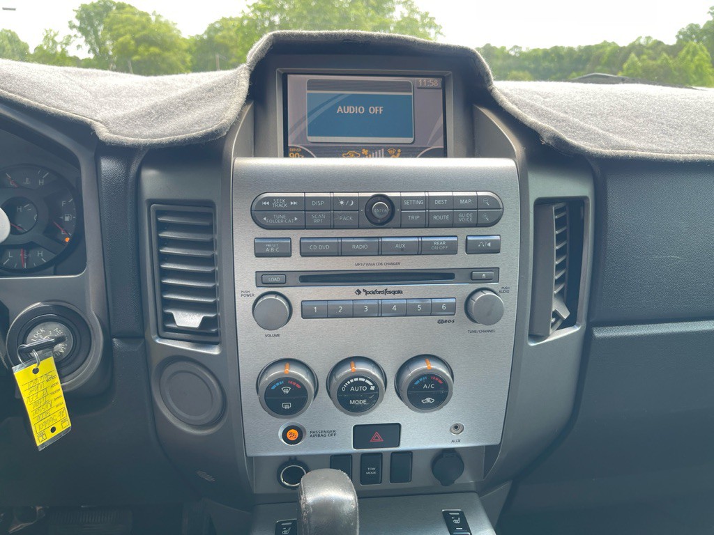 2006 Nissan Titan Image 9