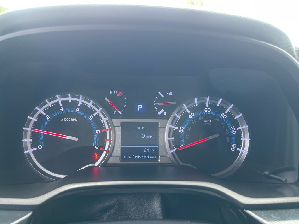 2016 Toyota 4Runner Image 10