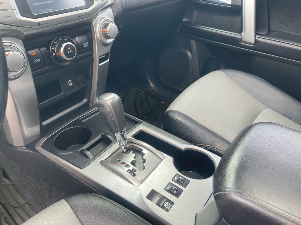 2016 Toyota 4Runner Image 13