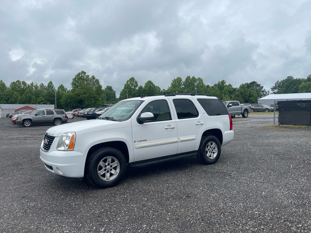 2008 GMC Yukon Image 1