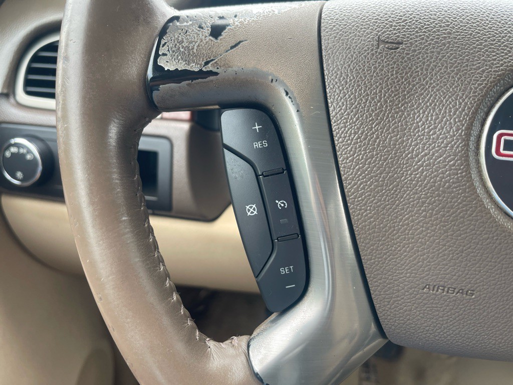 2008 GMC Yukon Image 8