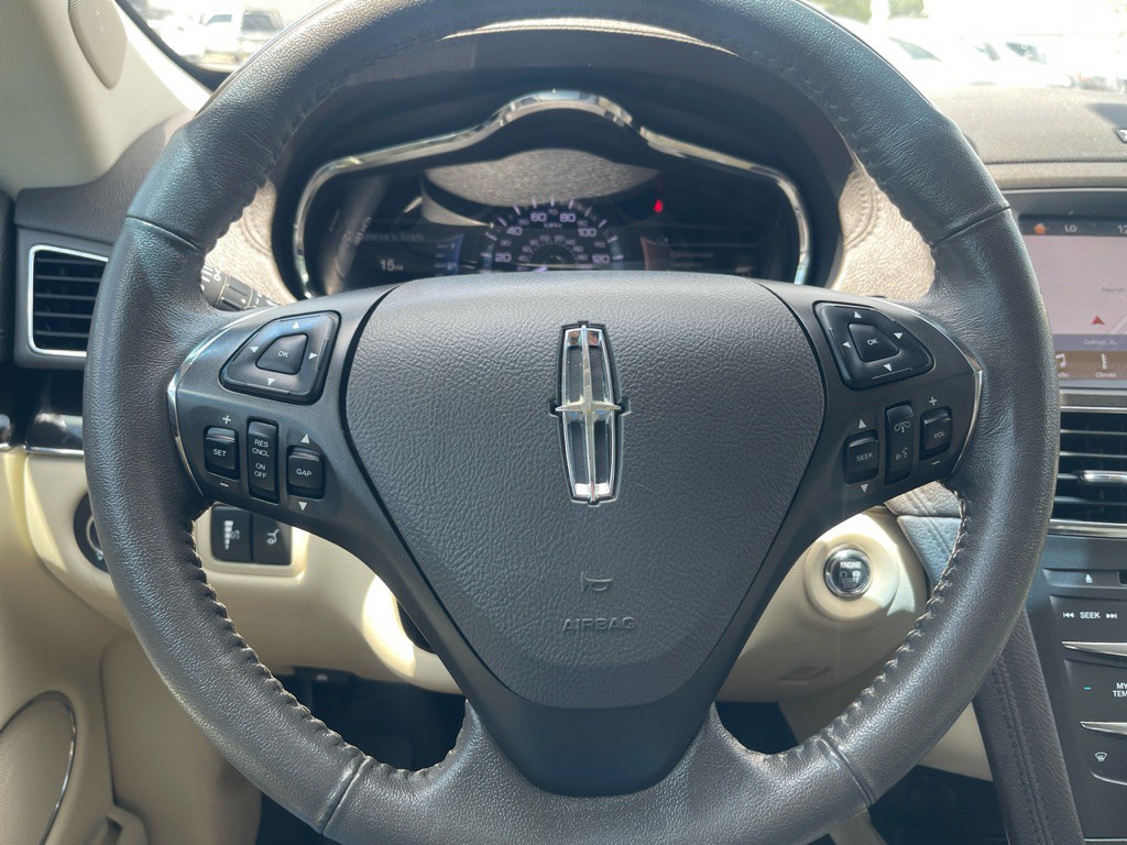 2019 Lincoln MKT Image 9