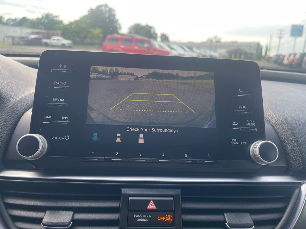 2018 Honda Accord Image 11