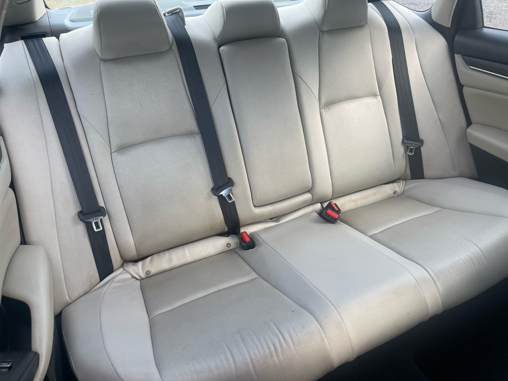 2018 Honda Accord Image 19