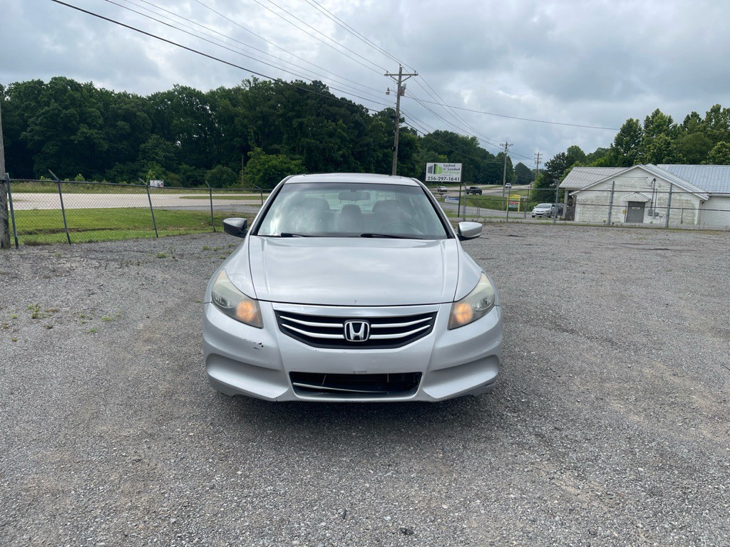 2012 Honda Accord Image 2