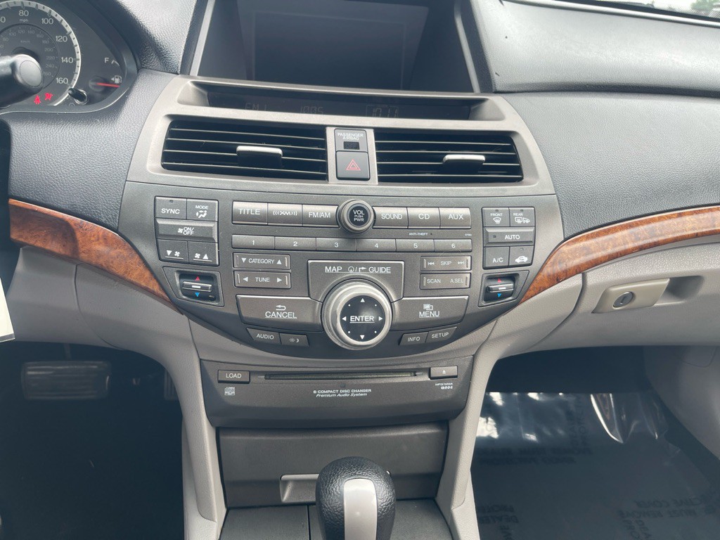 2012 Honda Accord Image 10