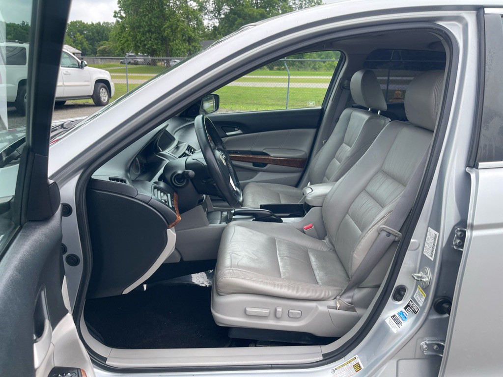 2012 Honda Accord Image 14