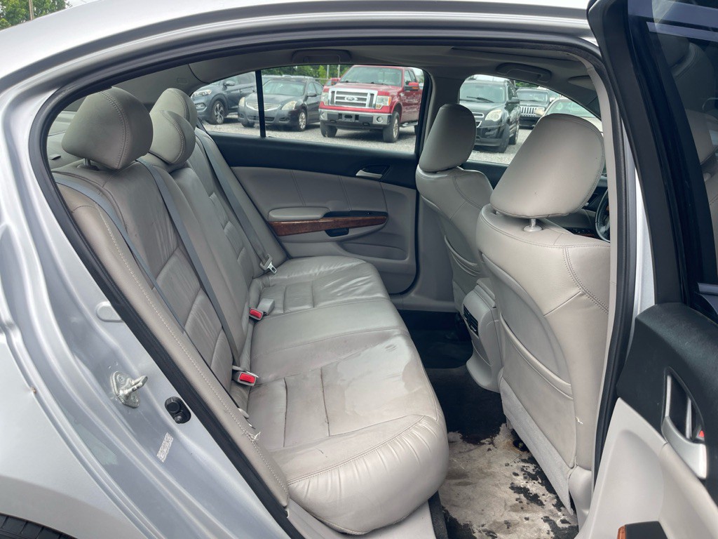 2012 Honda Accord Image 17