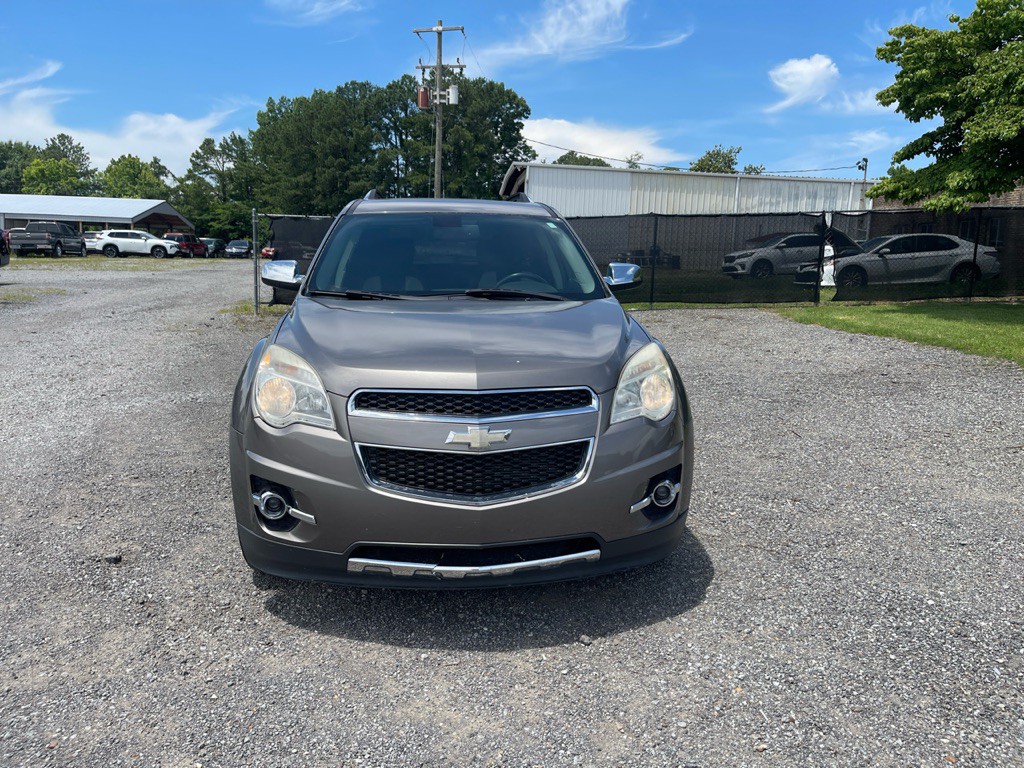 2010 Chevrolet Equinox Image 2