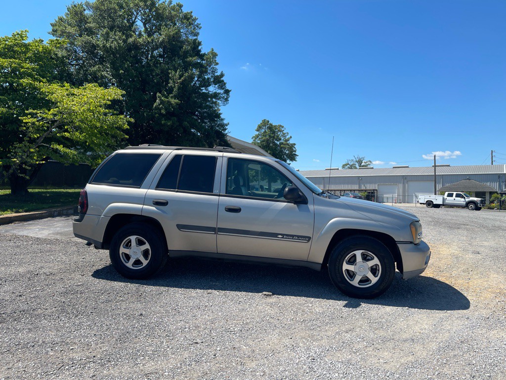 2002 Chevrolet Trailblazer Image 3