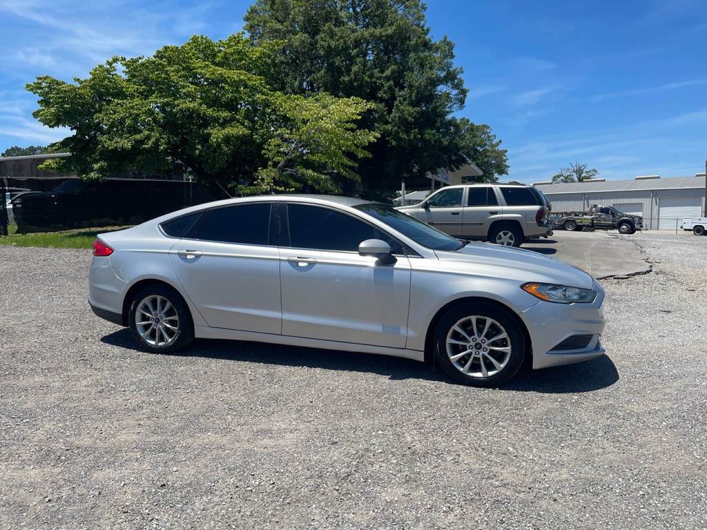 2017 Ford Fusion Image 3