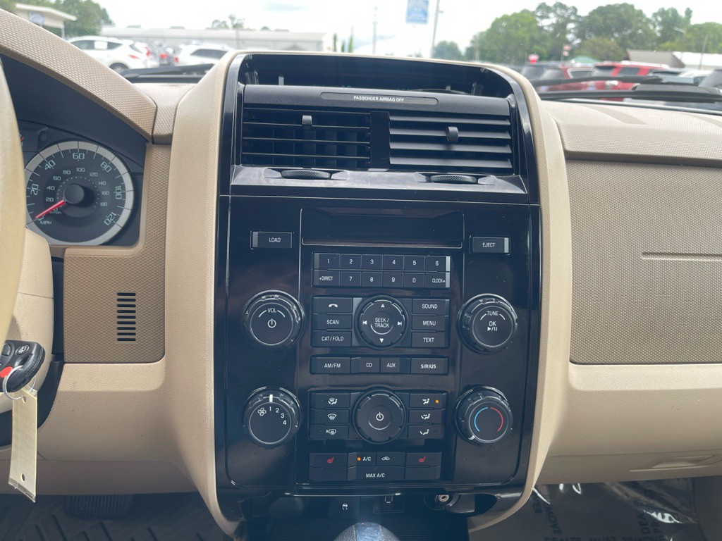 2010 Ford Escape Image 9
