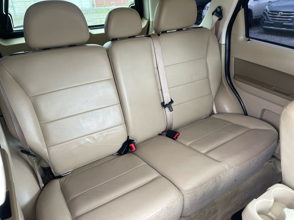 2010 Ford Escape Image 17