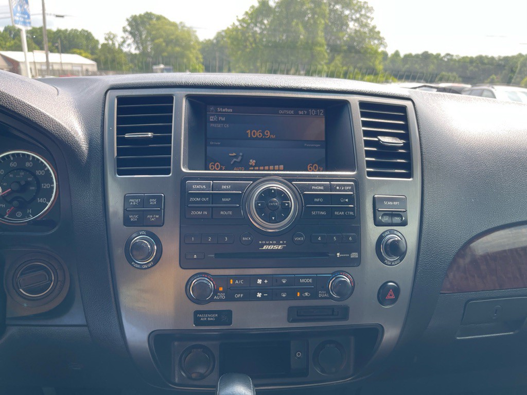 2010 Nissan Armada Image 12