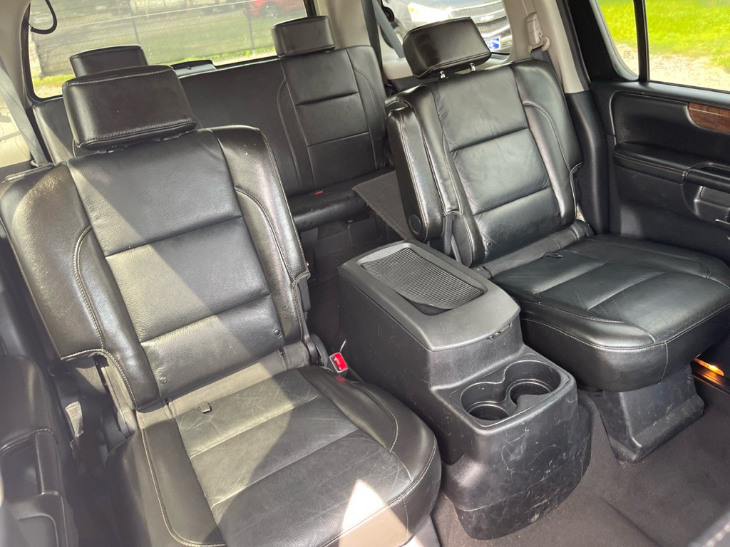 2010 Nissan Armada Image 22