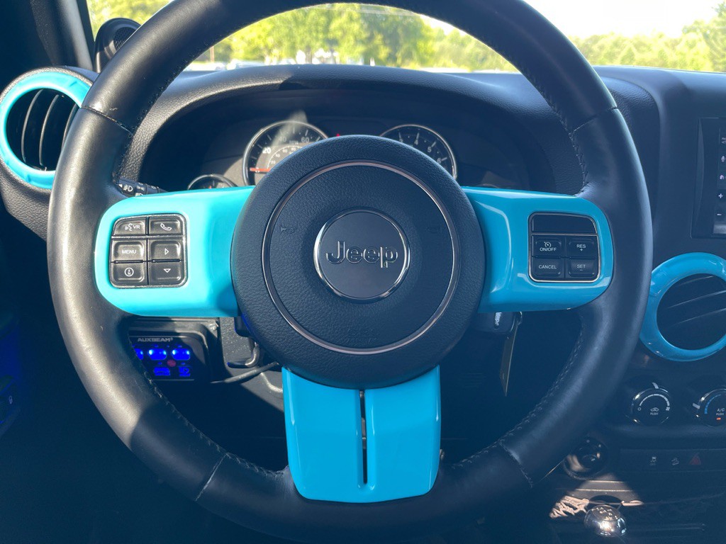 2012 Jeep Wrangler Image 6